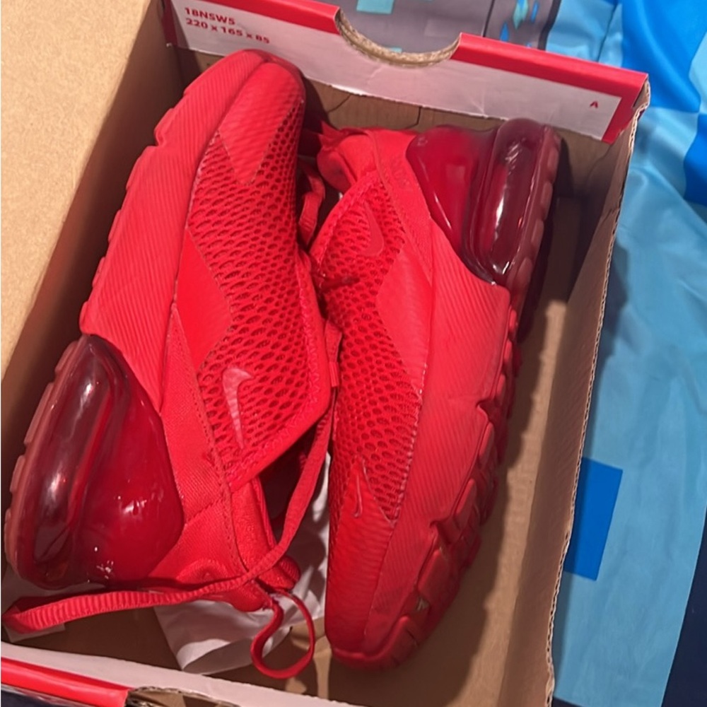 Airmax 270 kids size 10.5